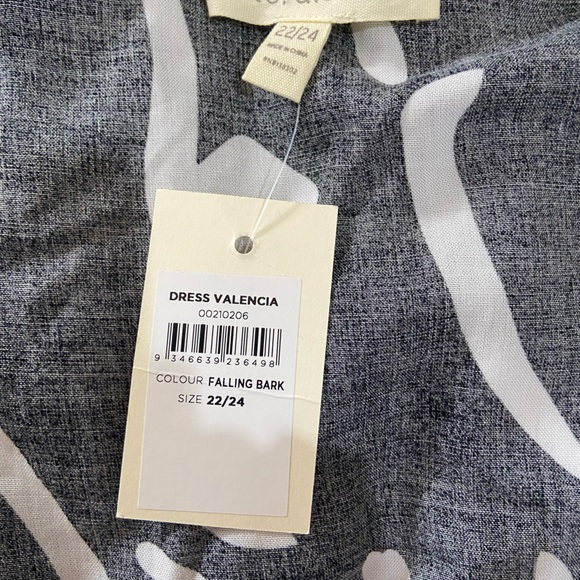 Black and white brushstroke hi-Lo maxi dress by Loralette Size 22/24 - Picture 12 of 13